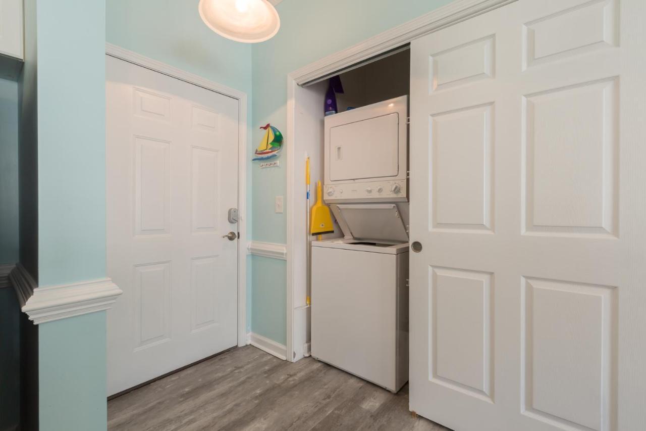 Modern Condo With Shared Pools,Hot Tubs, Walk To Beach & Plenty Of Golf! Myrtle Beach Esterno foto